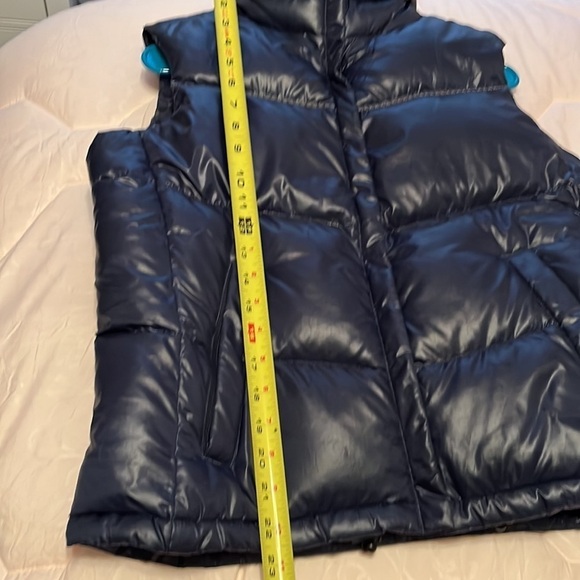 COLUMBIA Down navy blue down vest, size medium, in very good condition - Picture 10 of 14